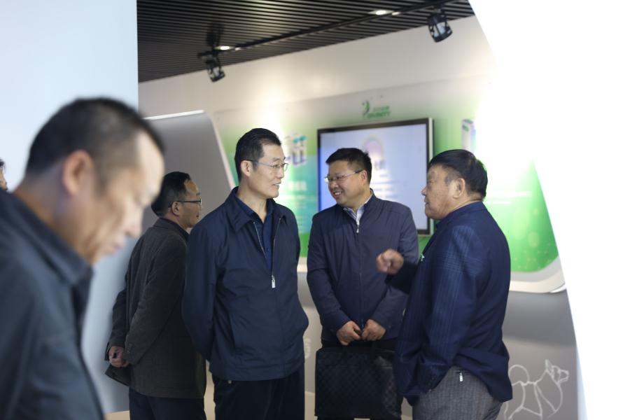 亳州市政协人口环资委主任周明一行莅临我司参观指导